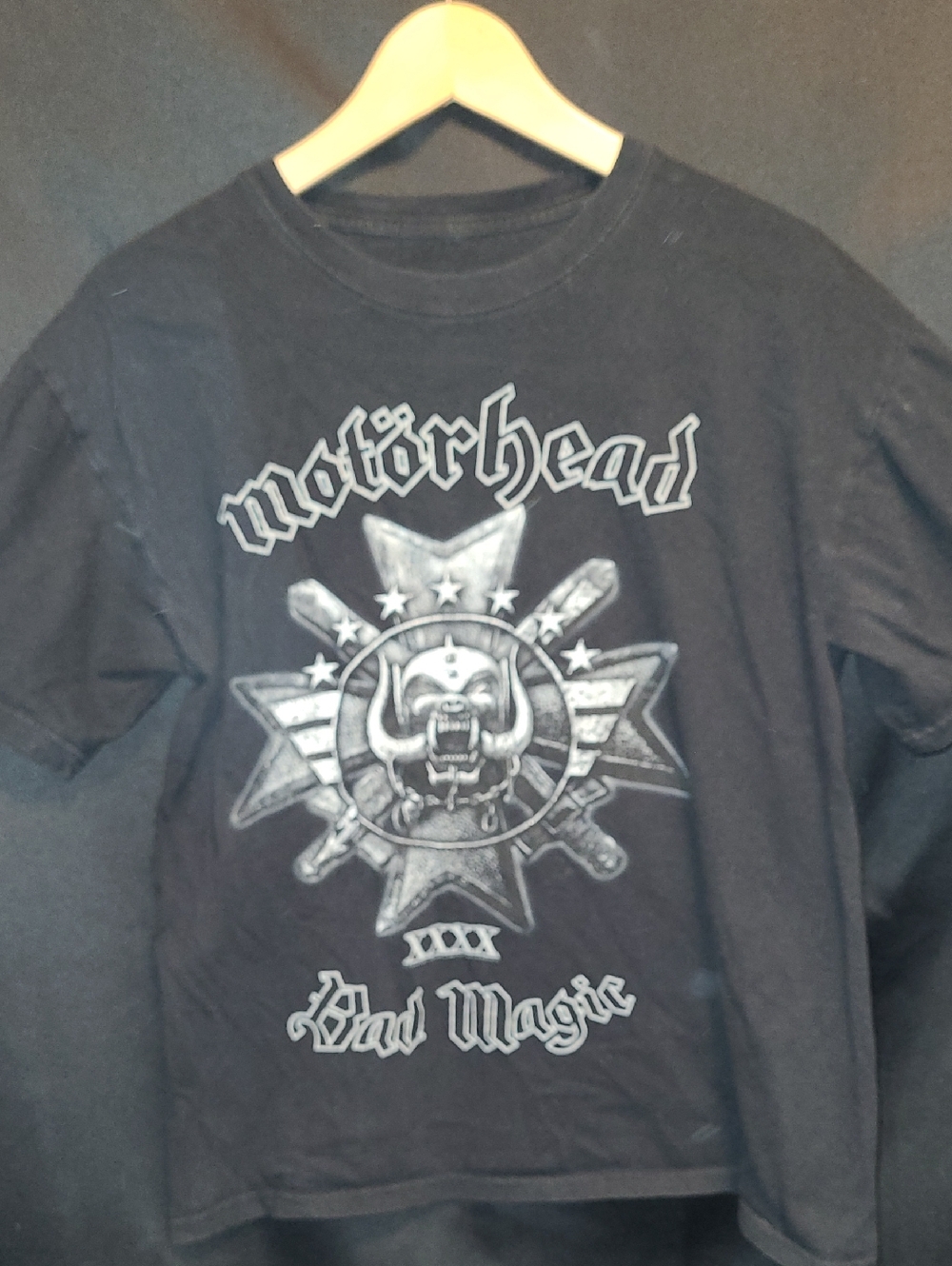 Motörhead "Bad Magic" t-shirt f a front graphic of the band's "Warpig M
